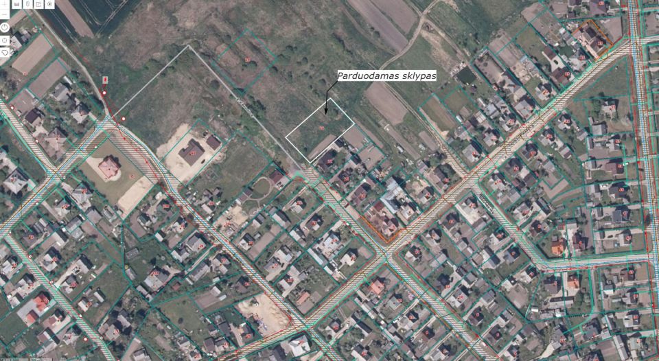 Parduodamas namų valdos sklypas su šalia esančiomis visomis miesto komunikacijomis A. Vienuolio g. 24, Kuršėnai.