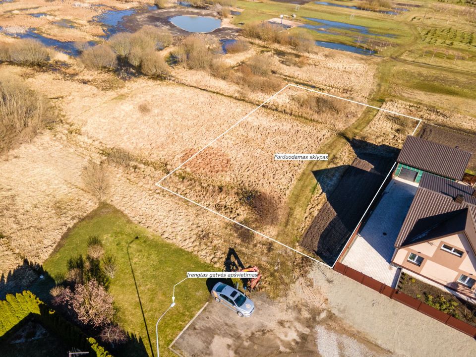 Parduodamas namų valdos sklypas su šalia esančiomis visomis miesto komunikacijomis A. Vienuolio g. 24, Kuršėnai.