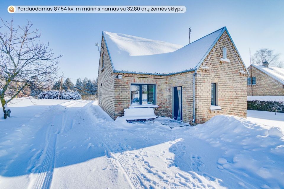 Parduodamas naujai įrengtas namas su erdviu 32,80 arų žemės sklypu Joni&scaron;kio r., Po&scaron;upės k.