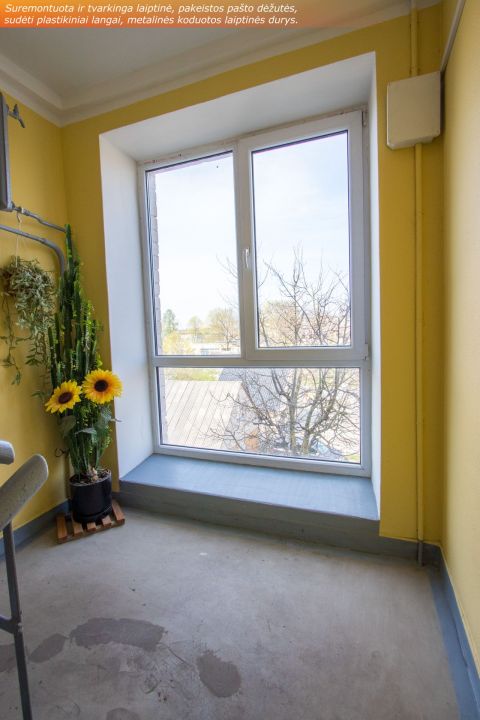 Parduodamas naujai suremontuotas 2 kambarių butas Ežero g. 19, Šiauliuose.