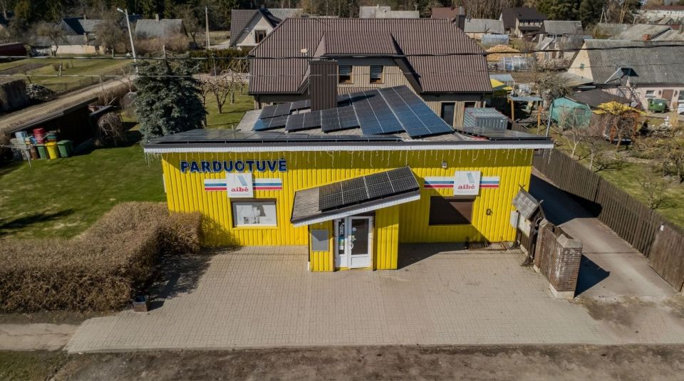 Parduodamas renovuotas gyvenamasis namas su komercinėmis patalpomis Laisvės g. 14, Drąsučiai, &Scaron;iaulių r.