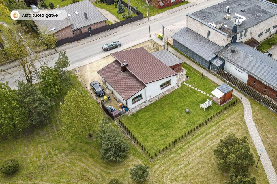 Parduodamas B klasės optimalaus dydžio mūrinis 2018 metų statybos namas Šiaulių r., Gruzdžiuose, S. Dariaus ir S. Girėno g. 36