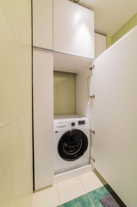 Parduodamas per du aukštus, išskirtinis 4 k. butas miesto centre, Dvaro g. 50, Šiauliuose