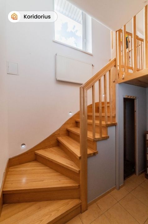 Parduodamas per du aukštus, išskirtinis 4 k. butas miesto centre, Dvaro g. 50, Šiauliuose