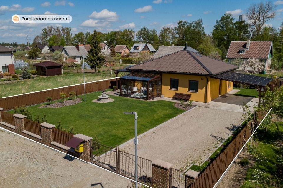 Parduodamas pilnai įrengtas gyvenamasis namas  Rožių g. 55, Toliočiuose,  &Scaron;iaulių r.