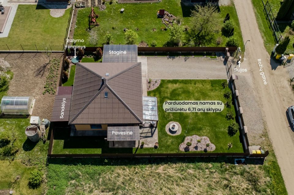 Parduodamas pilnai įrengtas gyvenamasis namas  Rožių g. 55, Toliočiuose,  &Scaron;iaulių r.