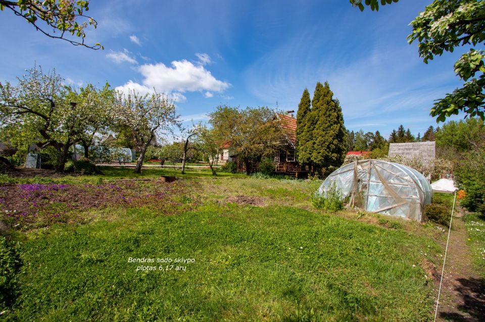 Parduodamas ekologiškas rąstinis sodo namas su molinių čerpių stogo danga SB „Žalieji gervėnai“ , Vyturių g. 28, Gervėnų k., Šiaulių r.