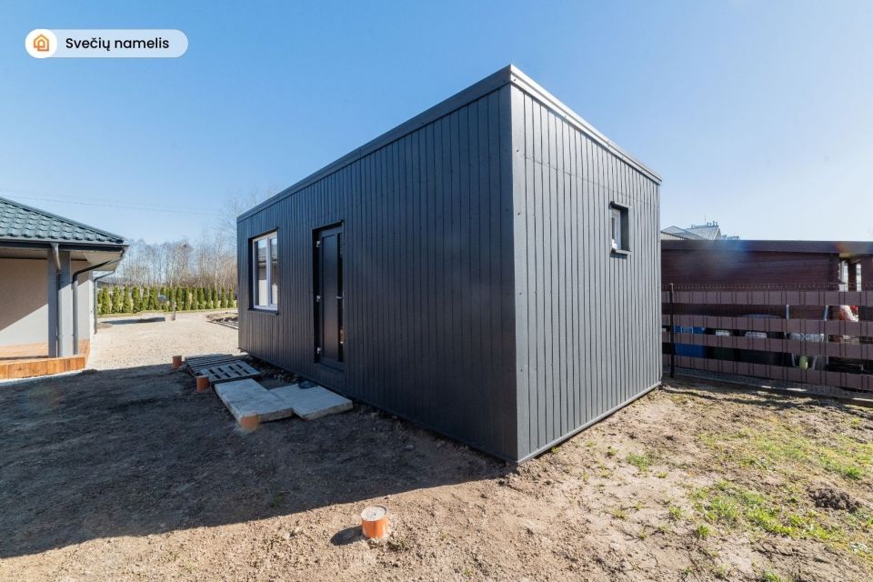 Parduodamas šiuolaikiškas, modernus ir taupus A++ klasės naujos statybos namas su svečių nameliu Tauro g. 2, Šiauliuose