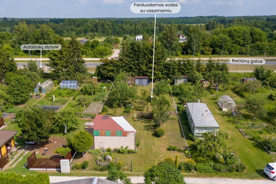 Parduodamas sodo sklypas su mūriniu 20,77 kv. m sodo nameliu Rėkyvos sodų 4-oji g. 29, &Scaron;iaulių mieste.