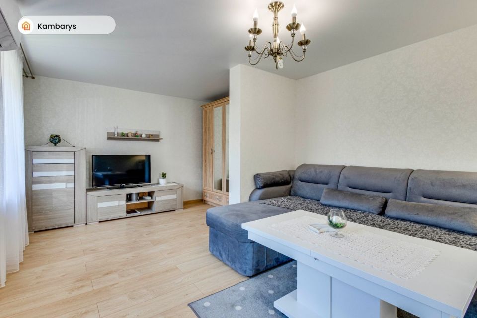Parduodamas suremontuotas 1 kambario butas Telšiuose, Luokės g. 35
