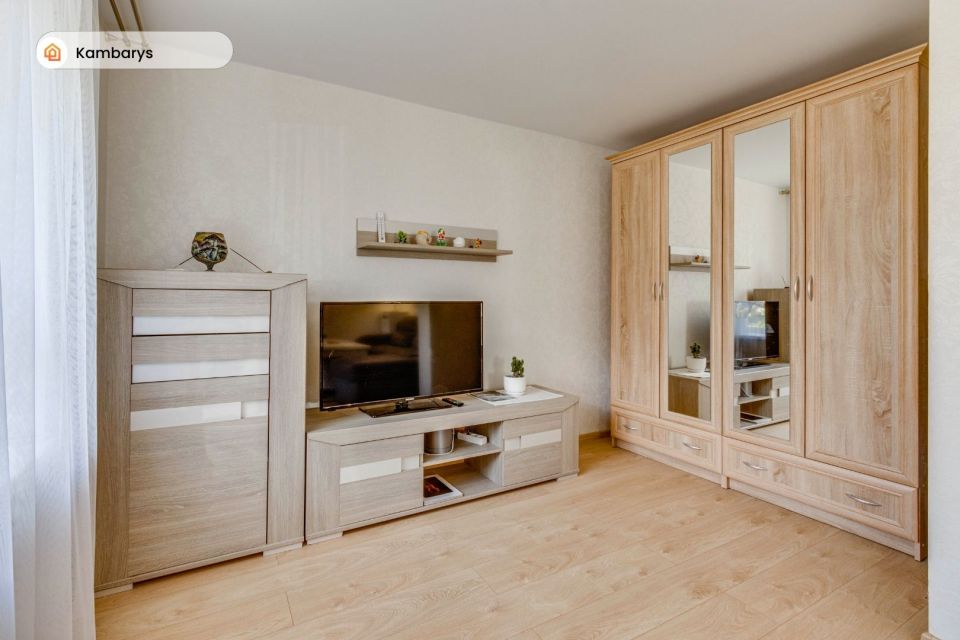 Parduodamas suremontuotas 1 kambario butas Telšiuose, Luokės g. 35