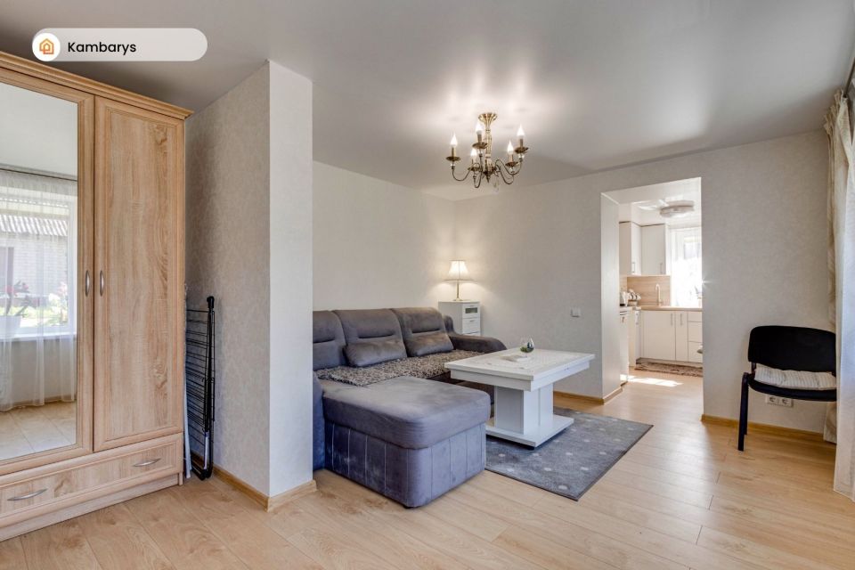 Parduodamas suremontuotas 1 kambario butas Telšiuose, Luokės g. 35