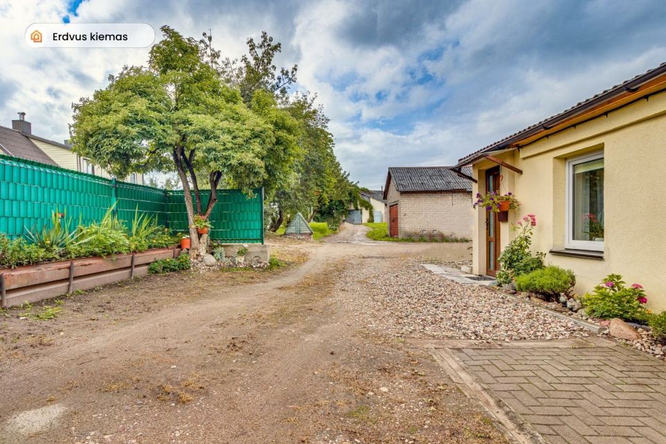 Parduodamas suremontuotas 1 kambario butas Telšiuose, Luokės g. 35