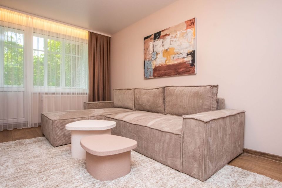 Parduodamas suremontuotas 2 kambarių butas, Dainų g. 44, Šiaulių mieste