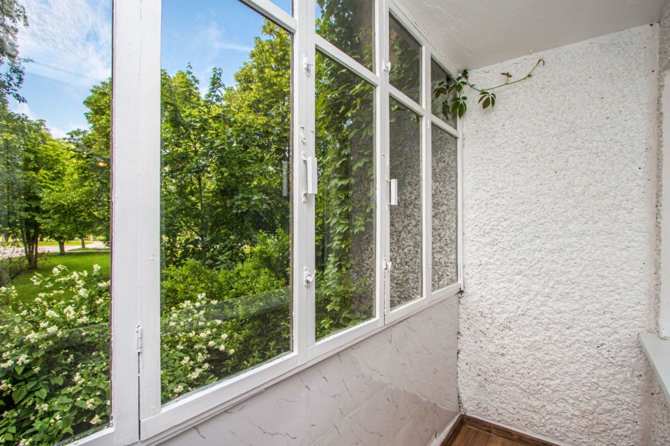 Parduodamas suremontuotas 2 kambarių butas, Dainų g. 44, Šiaulių mieste