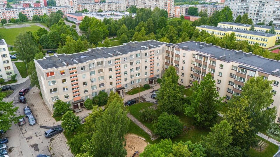 Parduodamas suremontuotas 2 kambarių butas, Dainų g. 44, Šiaulių mieste