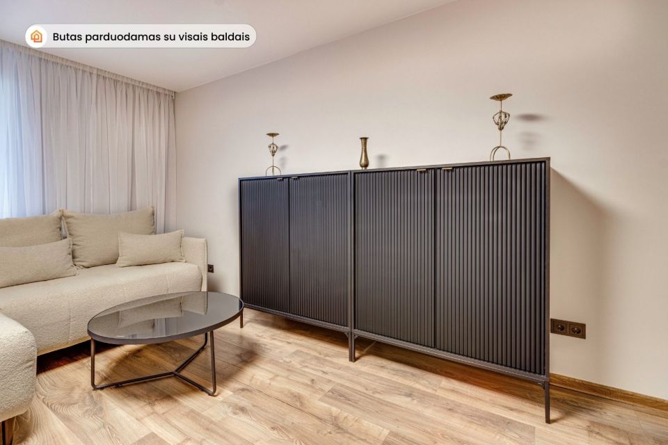 Parduodamas suremontuotas 2 kambarių butas Kelmėje, Birutės g. 2