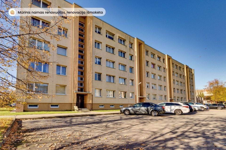 Parduodamas suremontuotas 2 kambarių butas Kelmėje, Birutės g. 2