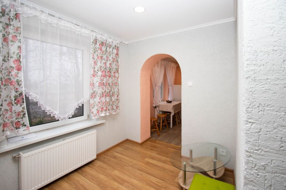 Parduodamas suremontuotas 2 kambarių butas Apuolės g., Skuode, Skuodo r.