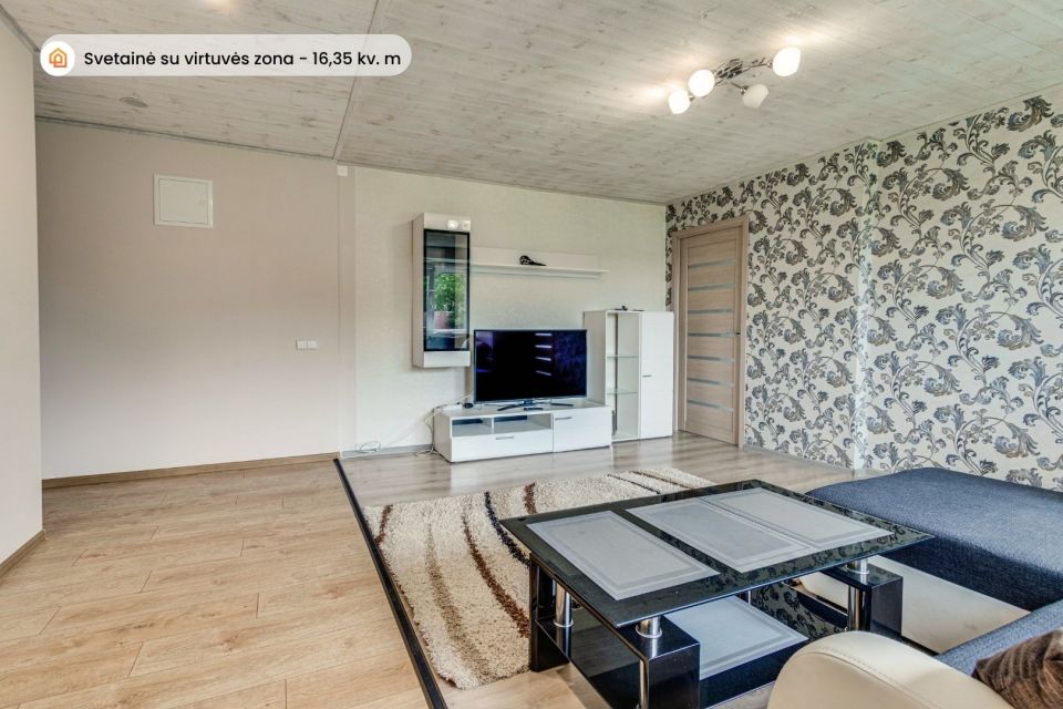 Parduodamas suremontuotas 3 kambarių butas Plungės r., Kadaičių k., Blendžiavos g. 12.