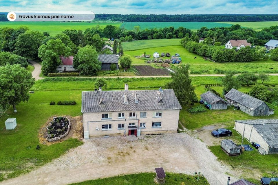Parduodamas suremontuotas 3 kambarių butas Plungės r., Kadaičių k., Blendžiavos g. 12.