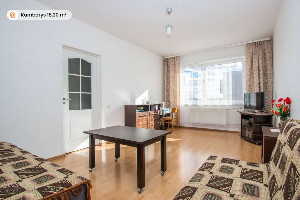 Parduodamas &scaron;viesus ir tvarkingas 1 kambario butas su holu Vilniaus g. 44, Skuode