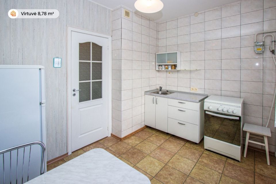 Parduodamas &scaron;viesus ir tvarkingas 1 kambario butas su holu Vilniaus g. 44, Skuode