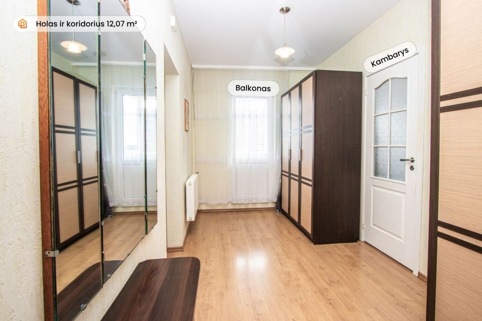 Parduodamas &scaron;viesus ir tvarkingas 1 kambario butas su holu Vilniaus g. 44, Skuode