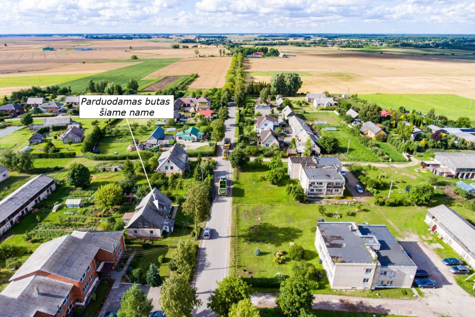 Parduodamas tvarkingas 1 kambario butas Liepų g., Kalnelio Gražionių k., Radviliškio r.