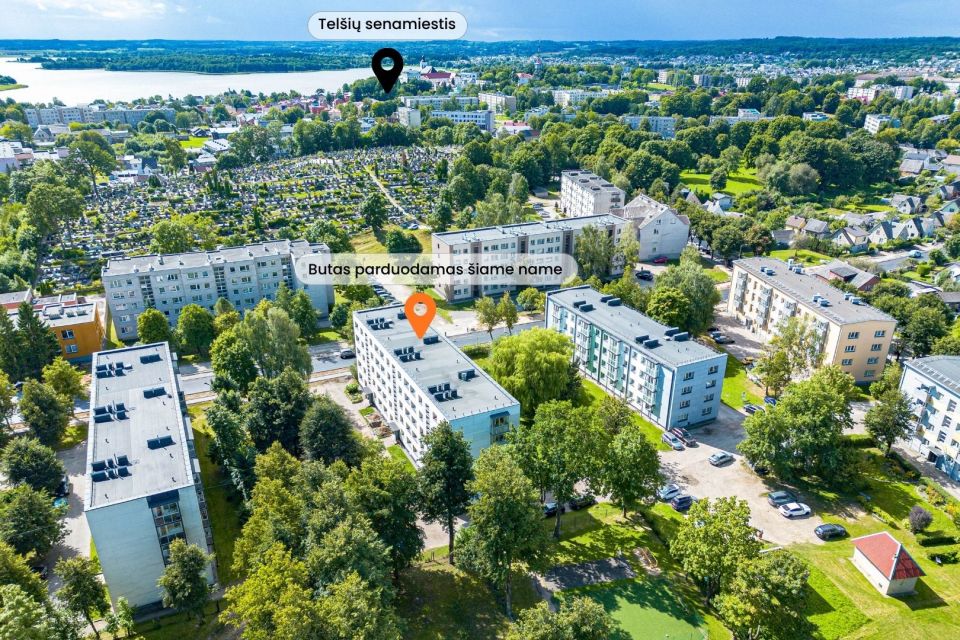 Parduodamas tvarkingas 1 kambario butas renovuotame name Tel&scaron;iuose, Karaliaus Mindaugo g. 37