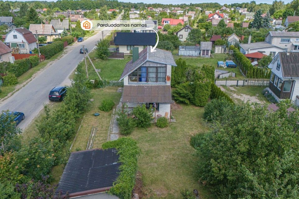 Parduodamas namas Klaipėdos r., Derceklių k., Laivų 1-oji g.- tvarkingas, 2 aukštų namas