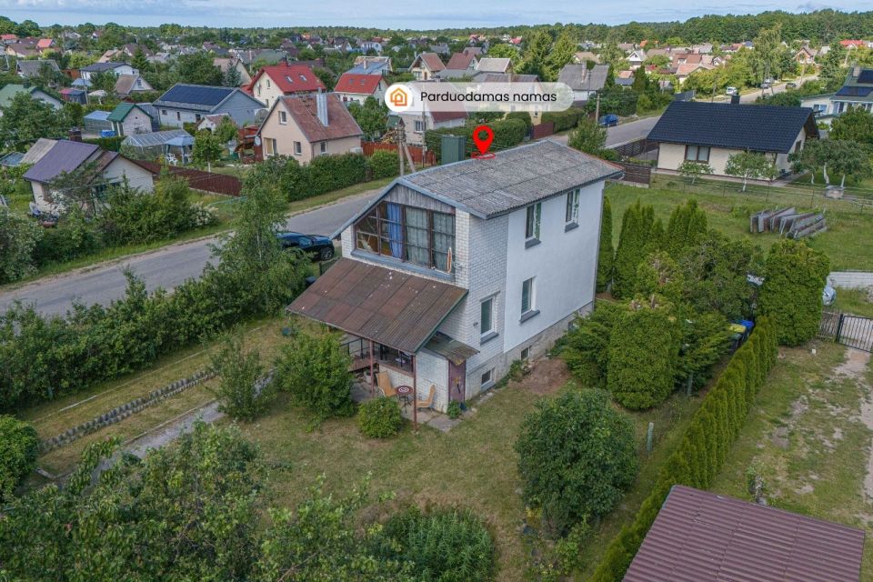 Parduodamas namas Klaipėdos r., Derceklių k., Laivų 1-oji g.- tvarkingas, 2 aukštų namas