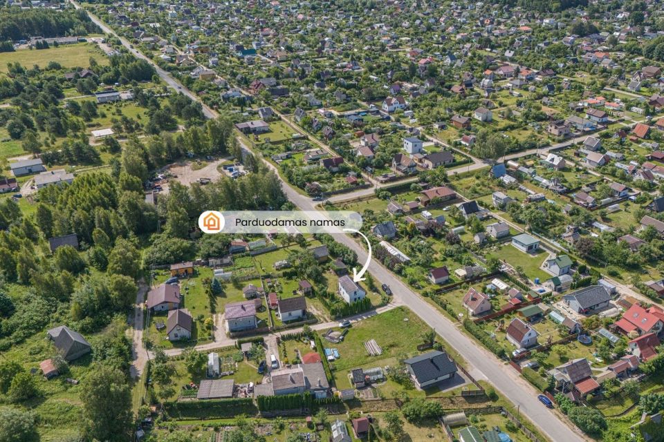 Parduodamas namas Klaipėdos r., Derceklių k., Laivų 1-oji g.- tvarkingas, 2 aukštų namas