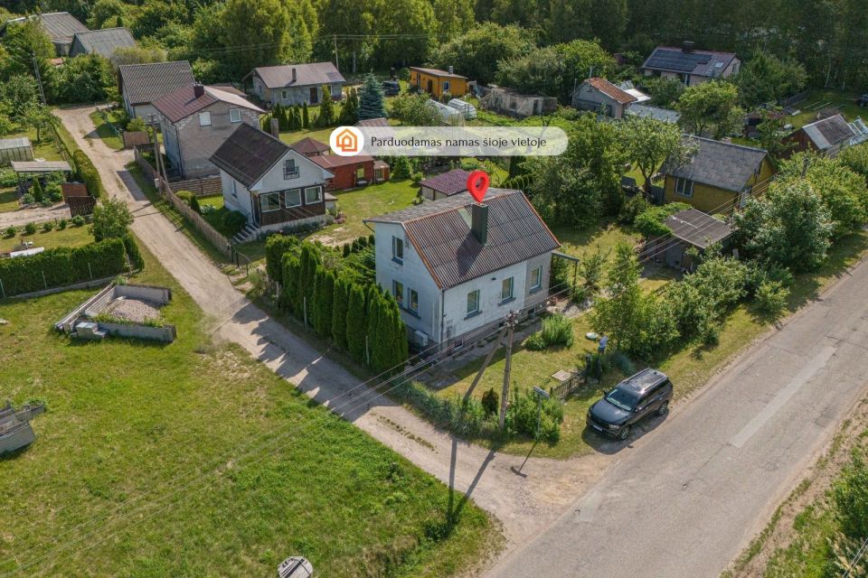 Parduodamas namas Klaipėdos r., Derceklių k., Laivų 1-oji g.- tvarkingas, 2 aukštų namas