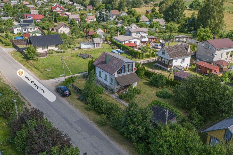 Parduodamas namas Klaipėdos r., Derceklių k., Laivų 1-oji g.- tvarkingas, 2 aukštų namas