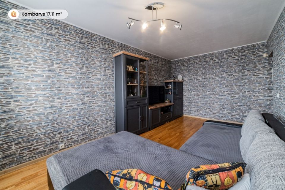 Parduodamas tvarkingas 2 k. butas 3-iame auk&scaron;te K. Korsako g. 28, &Scaron;iauliuose