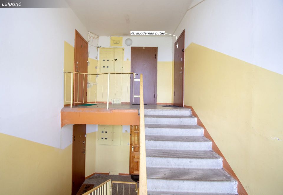 Parduodamas tvarkingas 2 kambarių butas Kuršėnuose, Daugėlių g. 61.