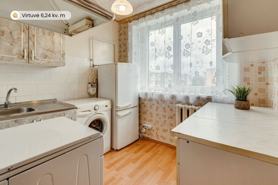 Parduodamas tvarkingas 2 kambarių butas Laisvės al. 34, Radviliškyje