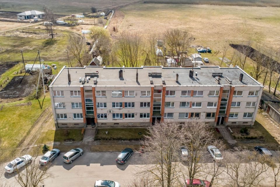 Parduodamas tvarkingas ir erdvus 2 kambarių butas Radvili&scaron;kio r., Kuti&scaron;kių k., Pu&scaron;ų g. 55