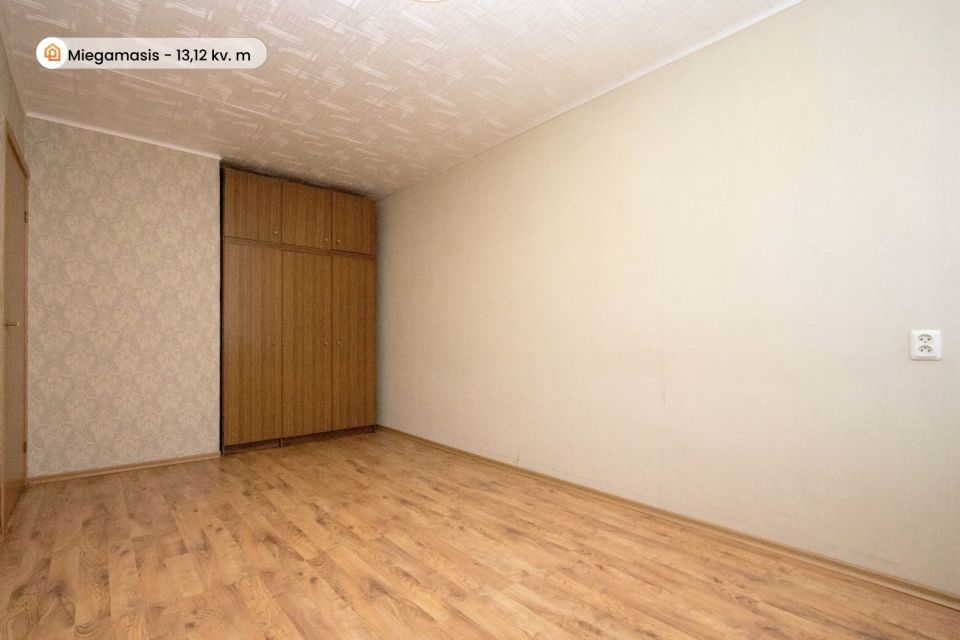 Parduodamas tvarkingas ir erdvus 2 kambarių butas Radvili&scaron;kio r., Kuti&scaron;kių k., Pu&scaron;ų g. 55