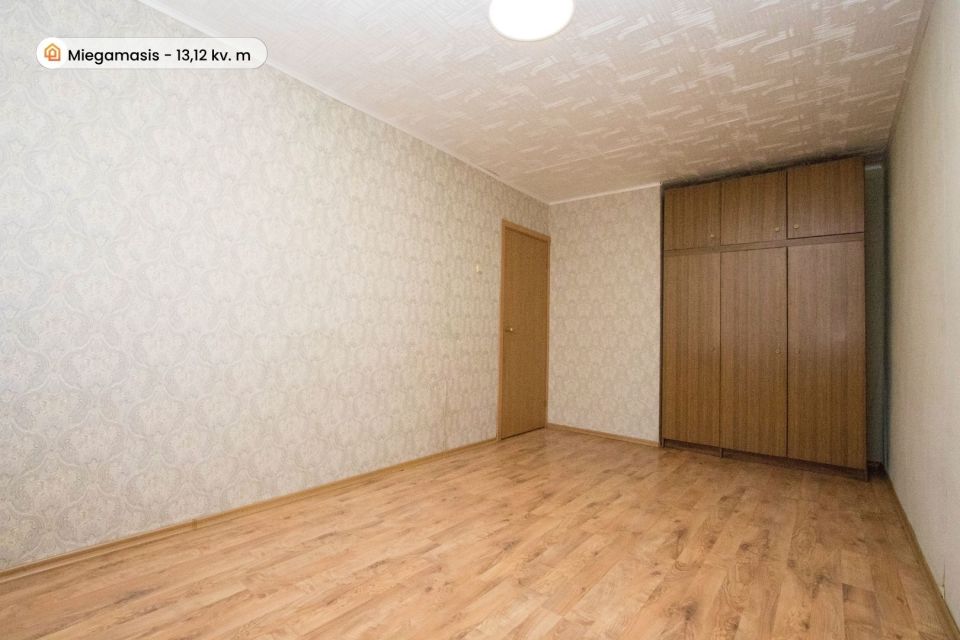 Parduodamas tvarkingas ir erdvus 2 kambarių butas Radvili&scaron;kio r., Kuti&scaron;kių k., Pu&scaron;ų g. 55