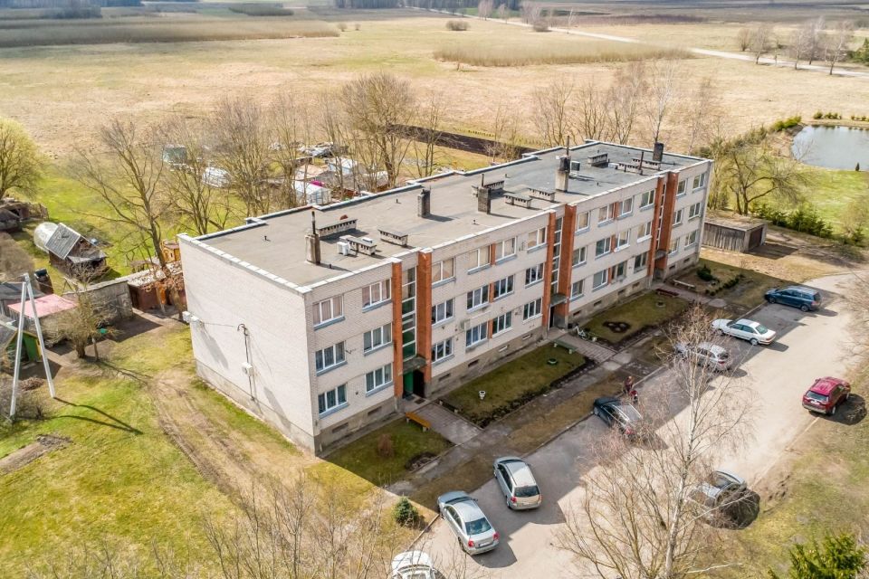 Parduodamas tvarkingas ir erdvus 2 kambarių butas Radvili&scaron;kio r., Kuti&scaron;kių k., Pu&scaron;ų g. 55