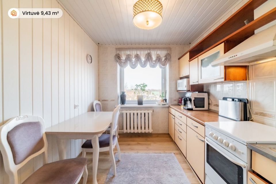 Parduodamas tvarkingas 2 kambarių butas Vilniaus g. 28, &Scaron;iauliuose, netoli Salduvės parko!