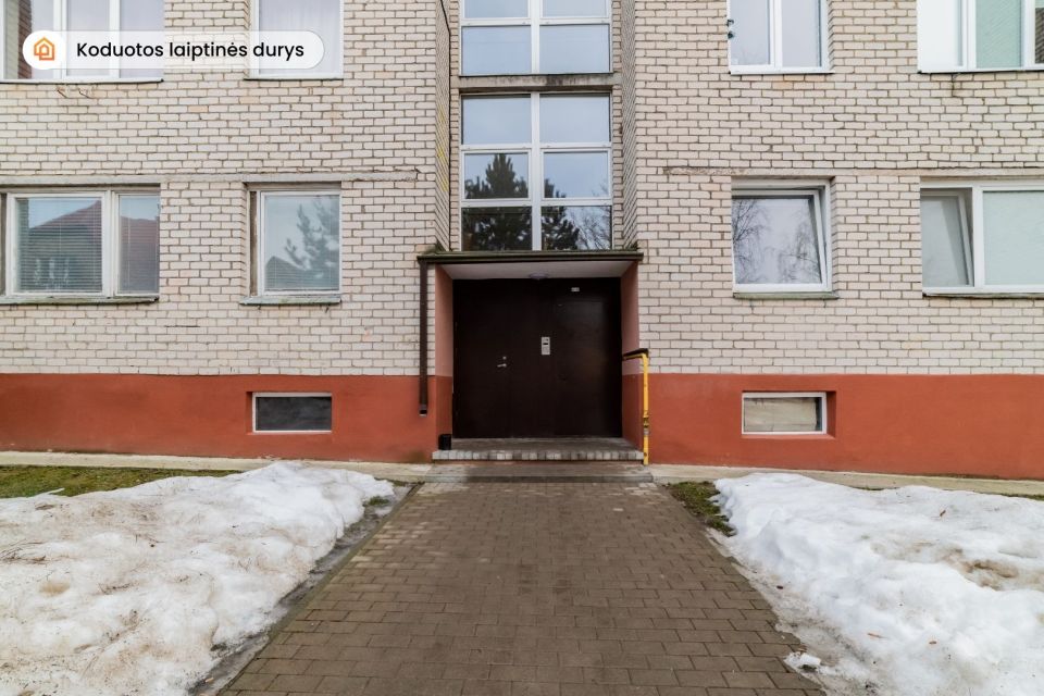 Parduodamas tvarkingas 2 kambarių butas Vilniaus g. 28, &Scaron;iauliuose, netoli Salduvės parko!