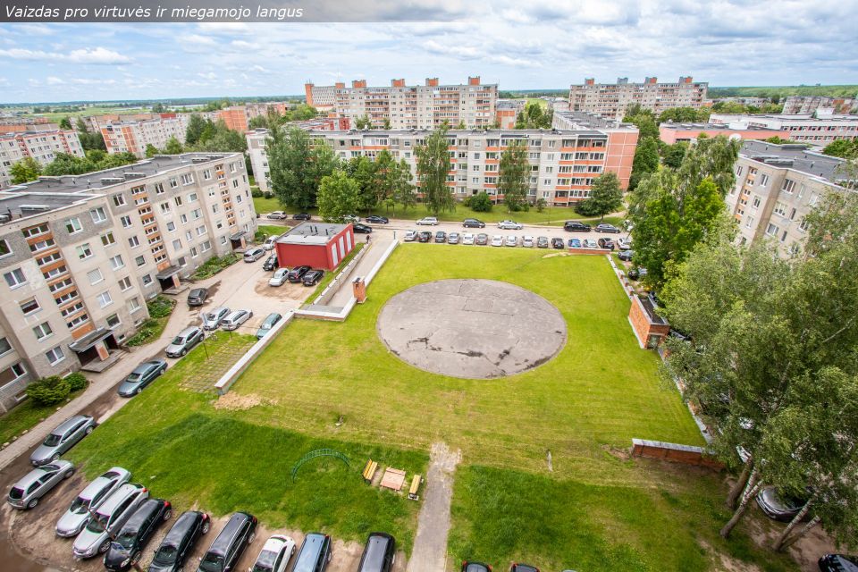 Parduodamas tvarkingas ir jaukus 2 kambarių butas Šiauliuose, Gegužių g. 61.