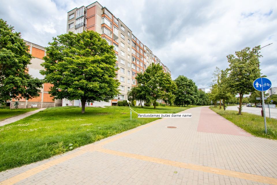 Parduodamas tvarkingas ir jaukus 2 kambarių butas Šiauliuose, Gegužių g. 61.