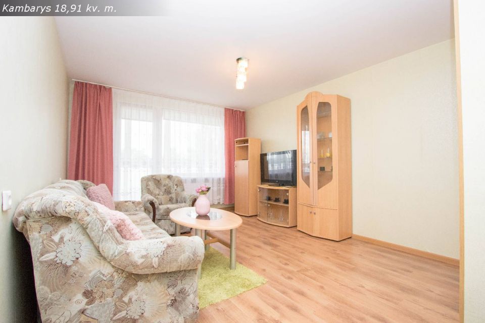 Parduodamas tvarkingas, su visais baldais ir buitine technika, 1 kambario butas, Laižuvos g. 10, Akmenė, Akmenės r.