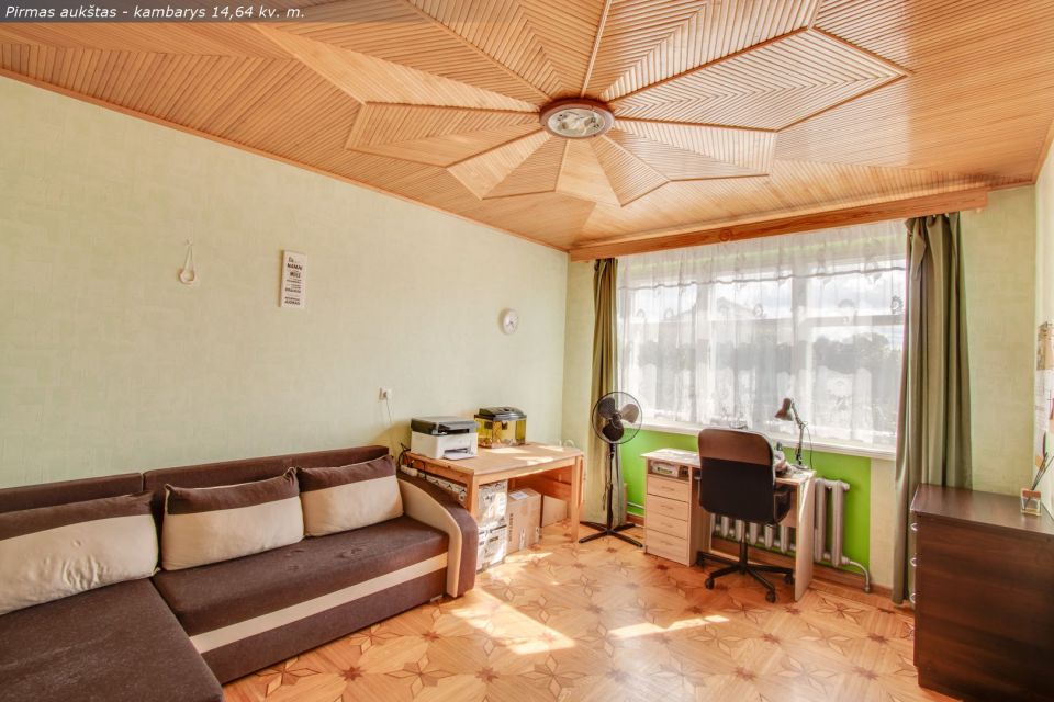 Parduodamas tvarkingas, su visomis miesto komunikacijomis mūrinis namas Saulėtekio g. 11, Bubiai, Šiaulių r.