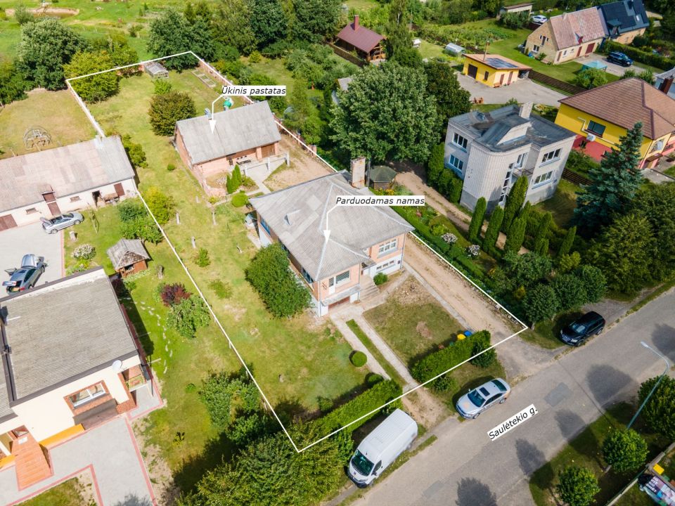 Parduodamas tvarkingas, su visomis miesto komunikacijomis mūrinis namas Saulėtekio g. 11, Bubiai, Šiaulių r.