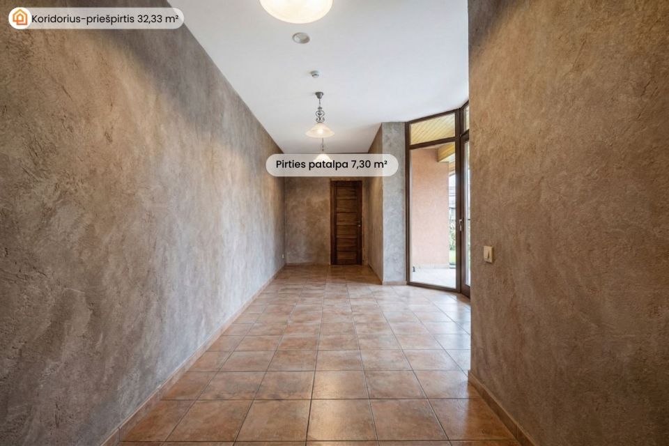 Parduodamas pilnai įrengtas 249,96 m&sup2; namas su mansarda Ketvergiuose, Mi&scaron;ko g.-16, Klaipėdos raj.  Namui priklauso erdvus 22,77 arų žemės sklypas